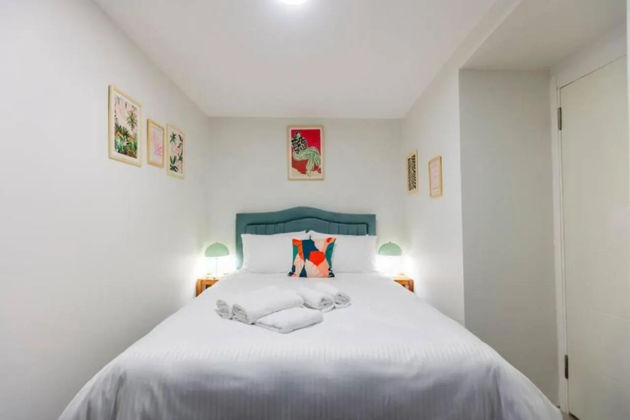 4-Story Gem In Cihangir - 5 Bedroom & Cute Rooftop Istanbul Turkey